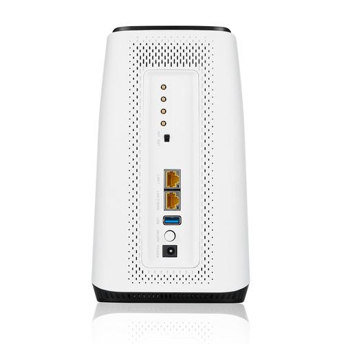 ZYXEL FWA510 5G NR Indoor Router Standalone/Nebula with 1 year Nebula Pro License AX3600 WiFi 2.5GB LAN EU and UK region